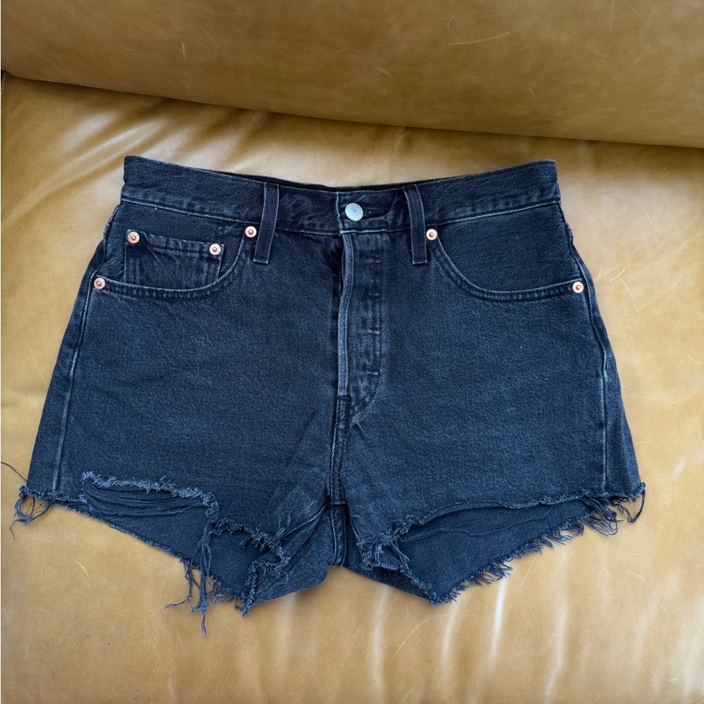 Levi’s Black Denim high-rise shorts